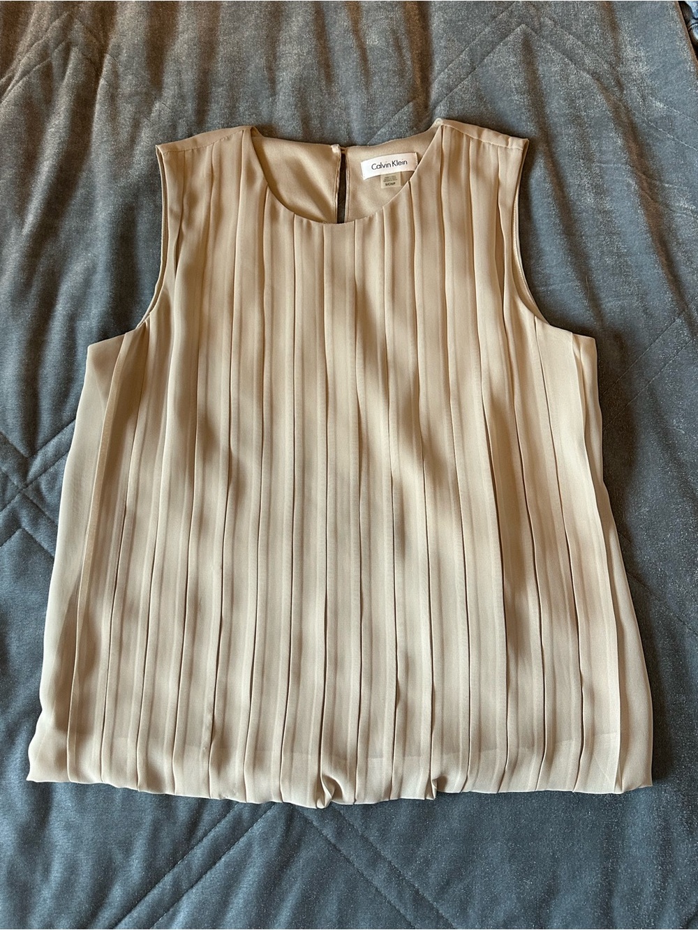 Calvin Klein Women's Pleated Sleeveless Camisole in Cream